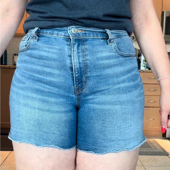 Levi’s Jean shorts - Picture 1 of 4